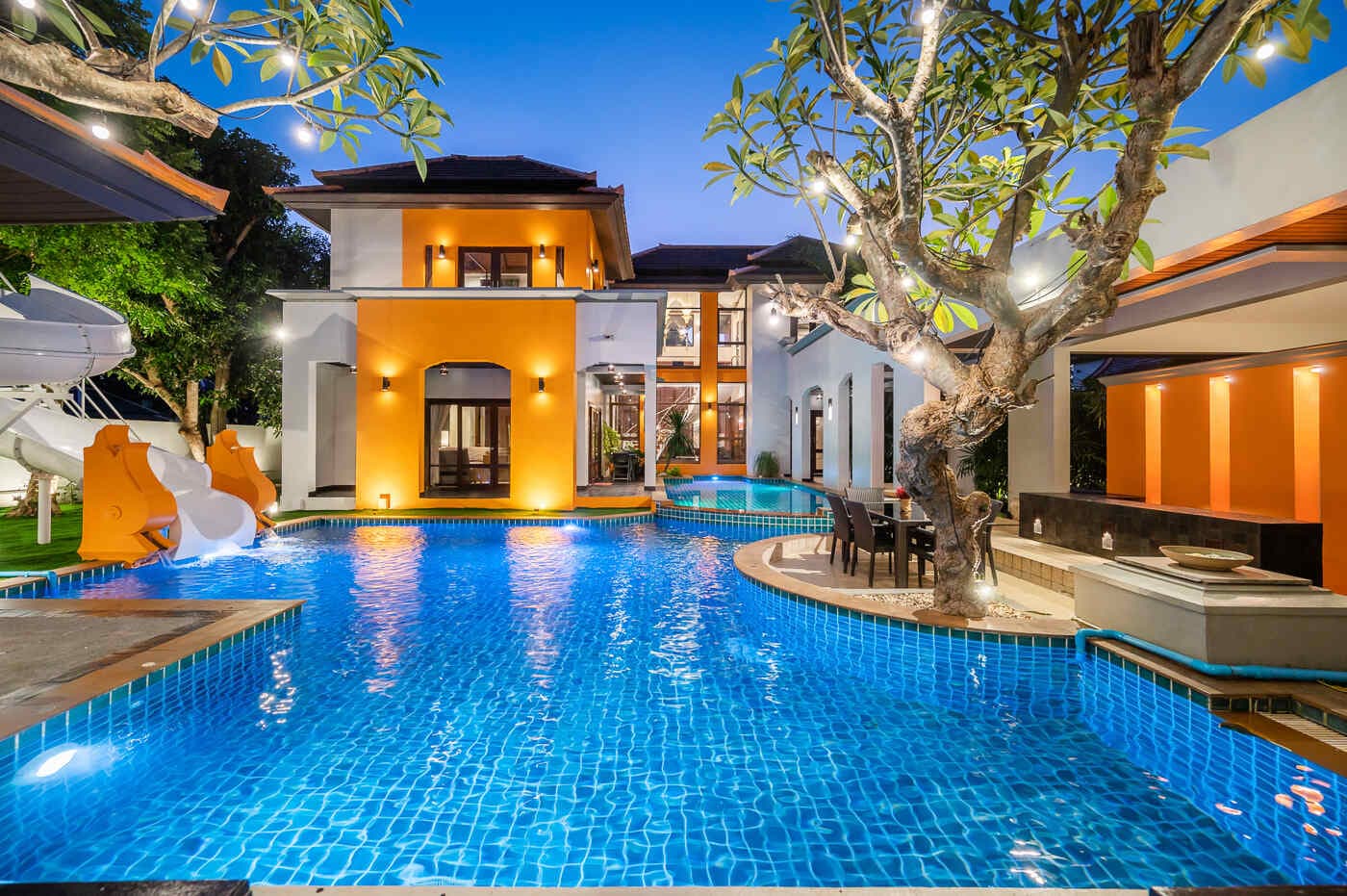 Private pool villas in Pattaya